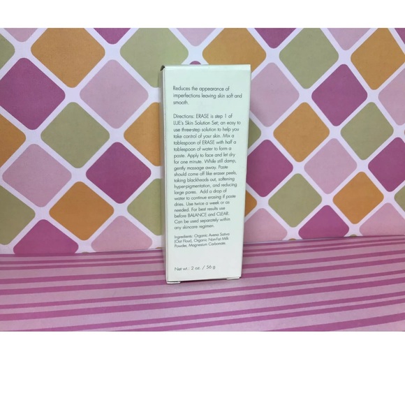 Lué by Jean Seo Erase Cleansing, Exfoliating & Brightening Powder 2 oz. - Picture 3 of 5